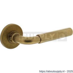Intersteel Living 0215 deurkruk Palma met rozet verdekt diameter 49x7 mm messing getrommeld - S26007904 - afbeelding 1