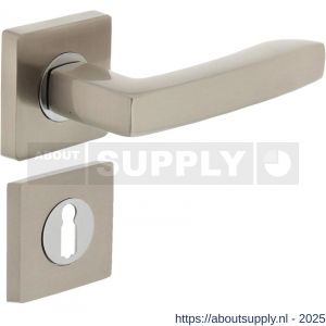 Intersteel 1714 deurkruk Dean op rozet verdekt 55x55x10 mm met nokken en sleutelrozetten chroom-nikkel mat - S26005159 - afbeelding 1