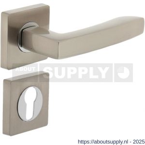 Intersteel 1714 deurkruk Dean op rozet verdekt 55x55x10 mm met nokken en cilinderrozetten chroom-nikkel mat - S26005160 - afbeelding 1