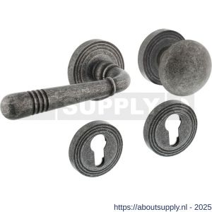 Intersteel 1725 knop-kruk garnituur links Helena op rozet verdekt met rillen diameter 55x10 mm met nokken en cilinderrozetten oud grijs - S26008147 - afbeelding 1