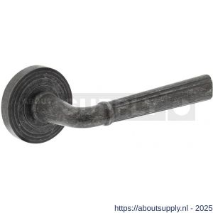 Intersteel Living 1735 deurkruk Bellevue op rozet verdekt met rillen diameter 55x10 mm met nokken oud grijs - S26006748 - afbeelding 1