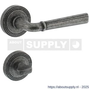 Intersteel 1735 deurkruk Bellevue op rozet verdekt met rillen diameter 55x10 mm met nokken en WC-sluiting met stift 8x8 mm oud grijs - S26008150 - afbeelding 1