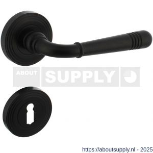 Intersteel 1725 deurkruk Helena op rozet verdekt met rillen diameter 55x10 mm met nokken en sleutelrozetten zwart - S26010794 - afbeelding 1