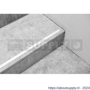 SecuCare antislip sticker langwerpig 19x600 mm binnen en buiten trap 15 treden set 15 stuks wit - Y50750274 - afbeelding 3