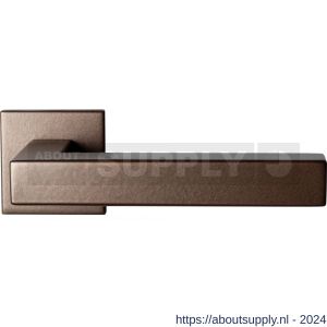 GPF Bouwbeslag Anastasius 1302.A2-02 R Zaki+ deurkruk gatdeel op vierkante rozet 50x50x8 mm rechtswijzend Bronze blend - S21010033 - afbeelding 1