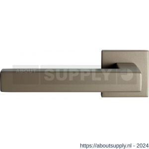 GPF Bouwbeslag Anastasius 1302.A4-02 L Zaki+ deurkruk gatdeel op vierkante rozet 50x50x8 mm linkswijzend Champagne blend - S21010036 - afbeelding 1