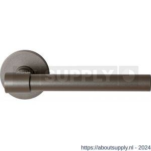 GPF Bouwbeslag Anastasius 3051.A3-05 R Hipi Deux deurkruk gatdeel 139 mm op ronde rozet 50x6 mm rechtswijzend Mocca blend - S21010143 - afbeelding 1