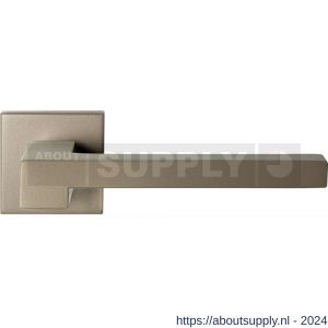 GPF Bouwbeslag Anastasius 3160.A4-02R Raa deurkruk gatdeel op vierkante rozet 50x50x8 mm rechtswijzend Champagne blend - S21010197 - afbeelding 1