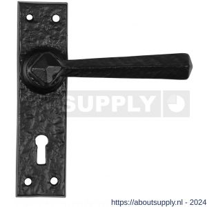 Kirkpatrick KP2445 BB56 deurkruk op schild 152x38 mm BB 56 mm smeedijzer zwart - S21002913 - afbeelding 1